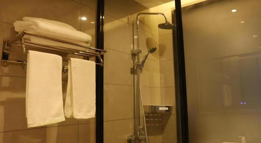 Green Tree Inn Express Chizhou Gymnasium