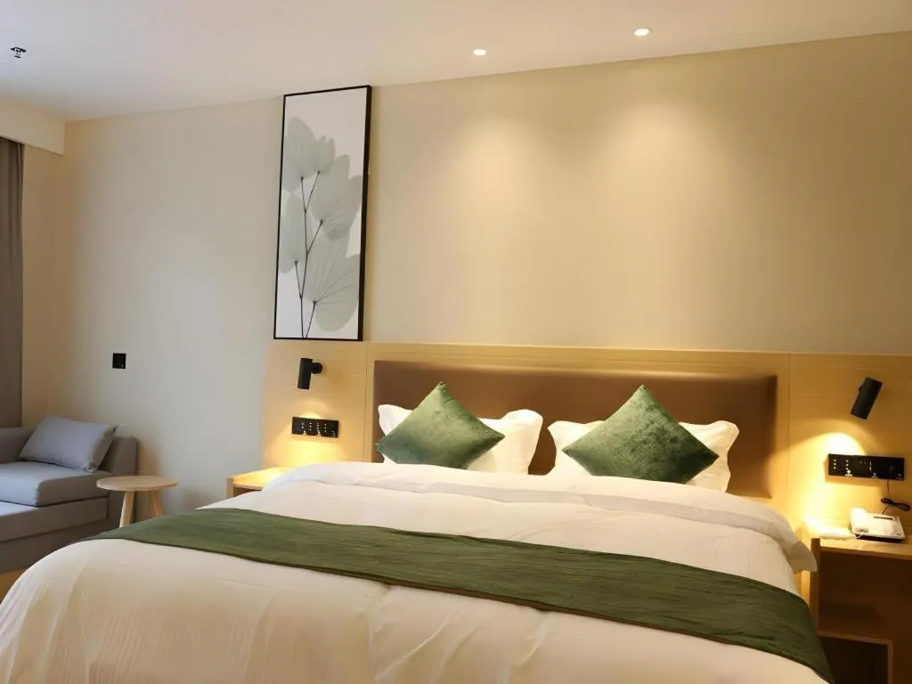 Bed in Green Tree Inn Express Chizhou Gymnasium