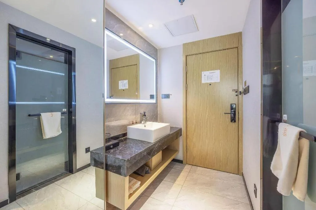 Gya Hotel Dingxi Lintao County East Bus Station