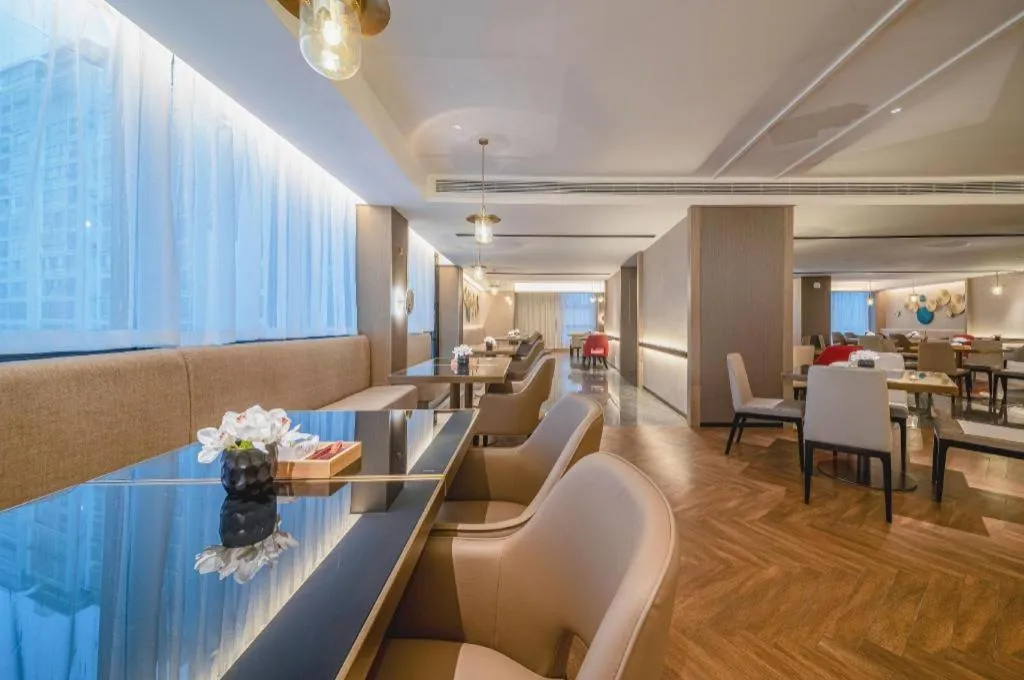 Echeng Hotel Hezhou Shizheng Square