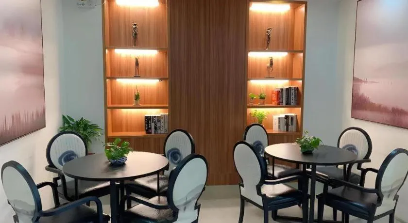 JTOUR Inn Maoming High-Speed Railway Station