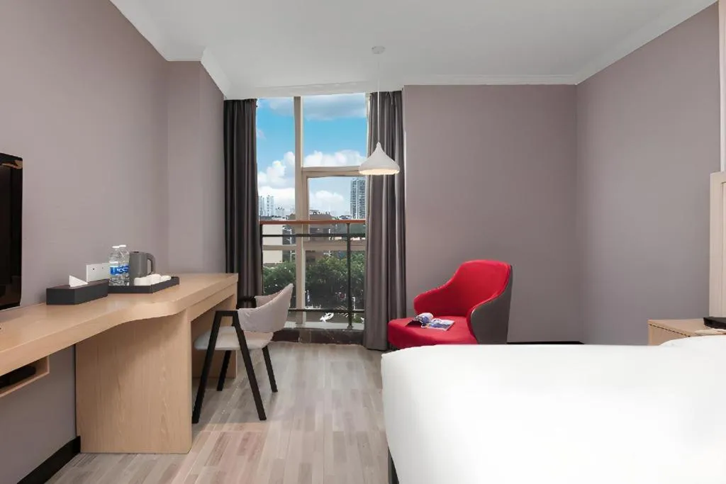 Bed in Borrman Hotel Chongqing Hechuan High-speed Railway Station District Government