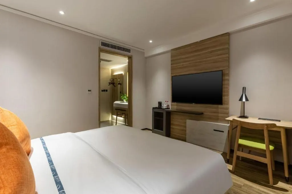 Bed in City Comfort Inn Handan New Century Plaza