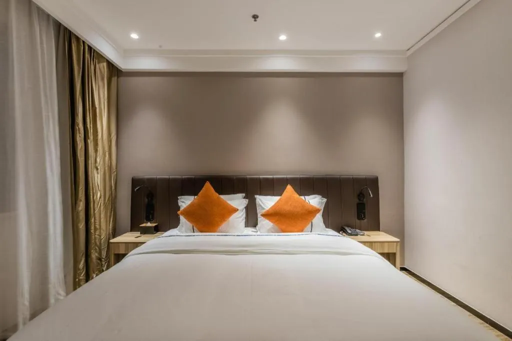 Bed in City Comfort Inn Handan New Century Plaza