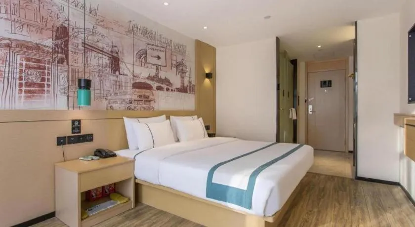 Bed in City Comfort Inn Handan New Century Plaza