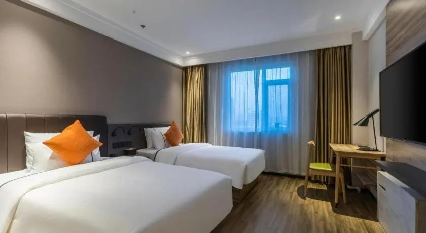 Bed in City Comfort Inn Handan New Century Plaza