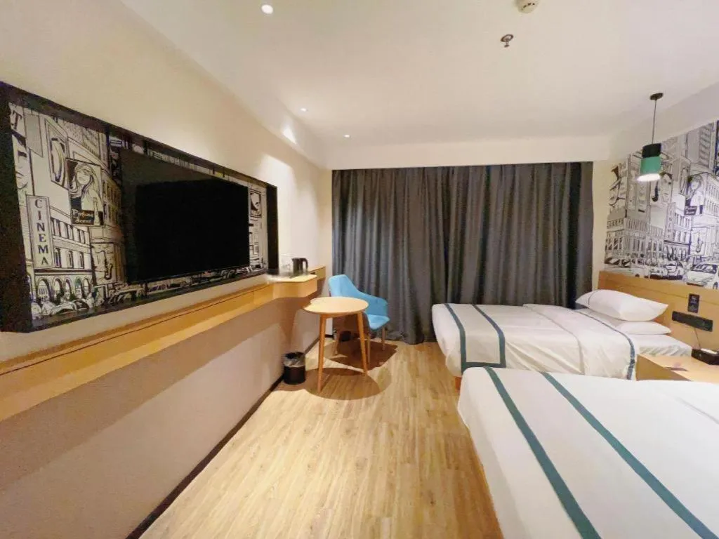 Bed in City Comfort Inn Tangshan Railway Station Lunan District Government