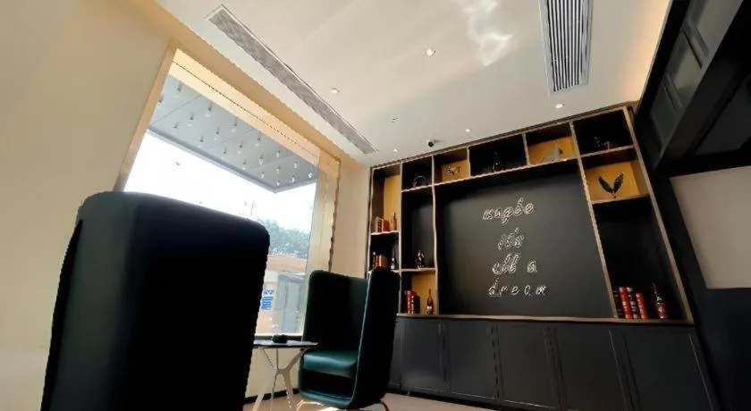 Premier City Comfort Hotel Wuhan Hankou Railway Station Changgang Road Metro Station