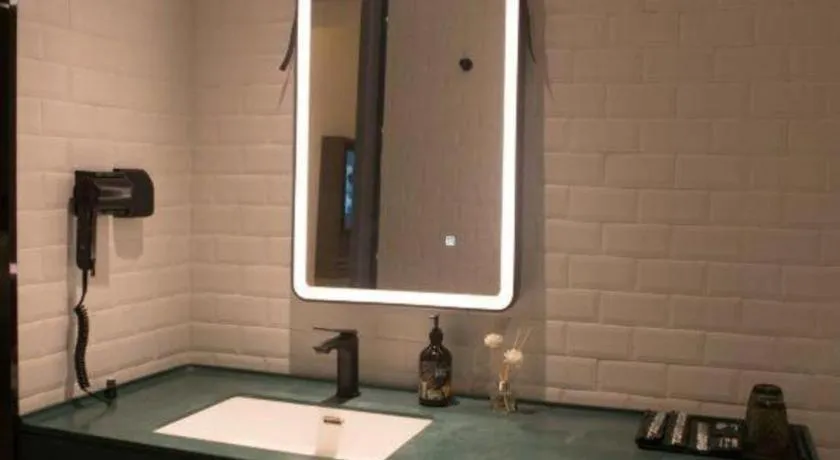 Premier City Comfort Hotel Wuhan Hankou Railway Station Changgang Road Metro Station