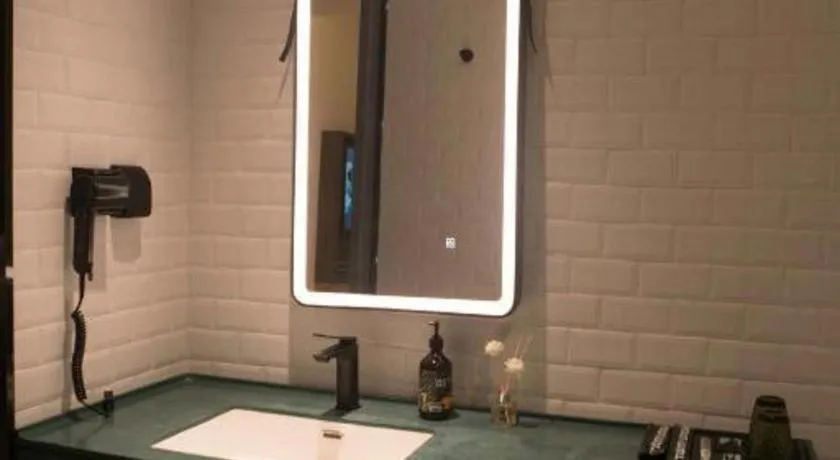 Premier City Comfort Hotel Wuhan Hankou Railway Station Changgang Road Metro Station