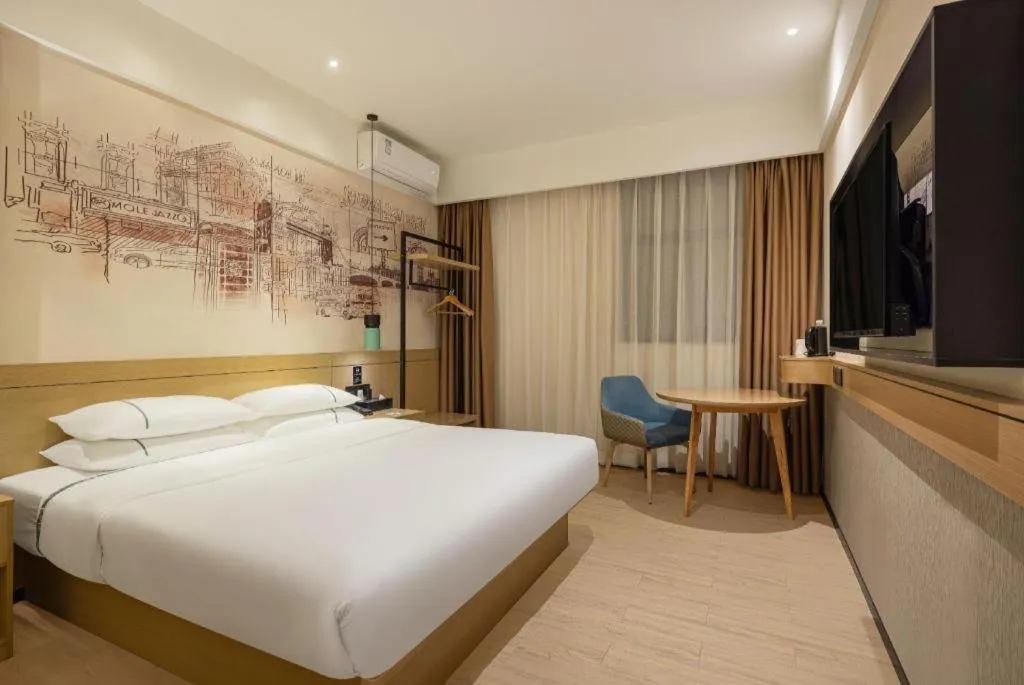 Bed in City Comfort Inn Liuzhou Liudong New District Hualing Youlinghui