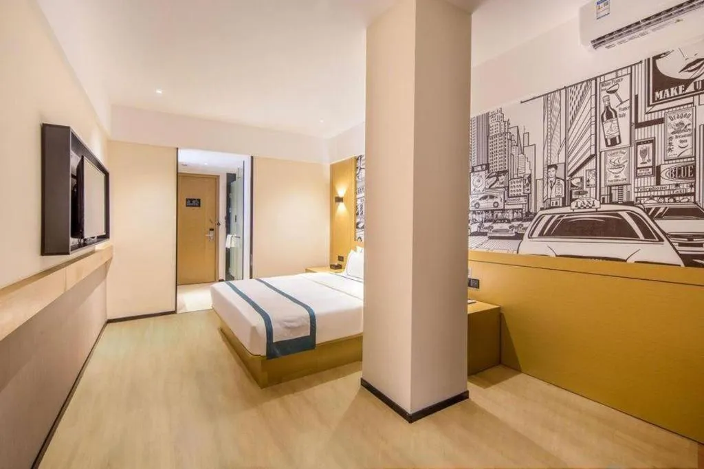 Bed in City Comfort Inn Liuzhou Liudong New District Hualing Youlinghui