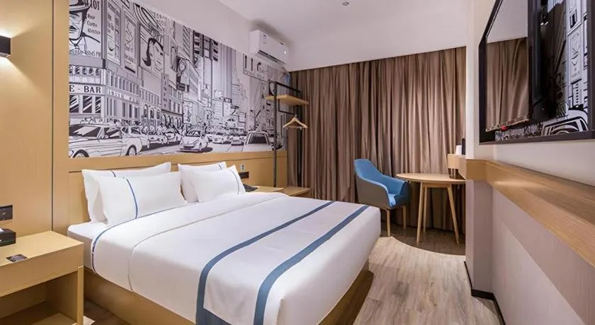 Bed in City Comfort Inn Liuzhou Liudong New District Hualing Youlinghui
