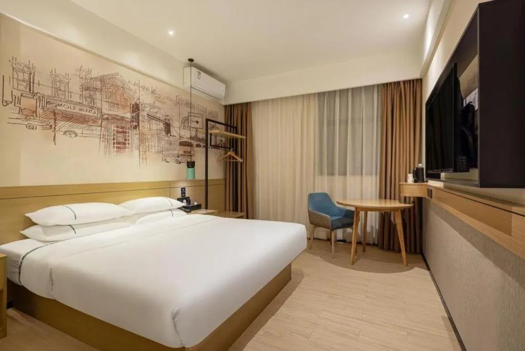 Bed in City Comfort Inn Liuzhou Liudong New District Hualing Youlinghui