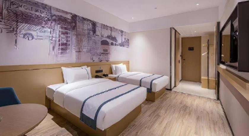 Bed in City Comfort Inn Liuzhou Liudong New District Hualing Youlinghui