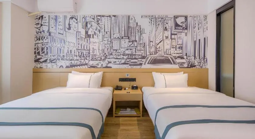 Bed in City Comfort Inn Pingxiang Free Trade Zone Redwood City