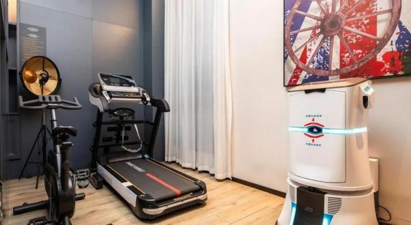 City Comfort Premier Hotel Liuzhou Wuxing Pedestrian Street Jinggu Building