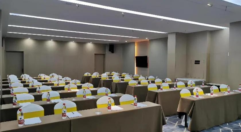 Echeng Hotel Enshi Minzu Road