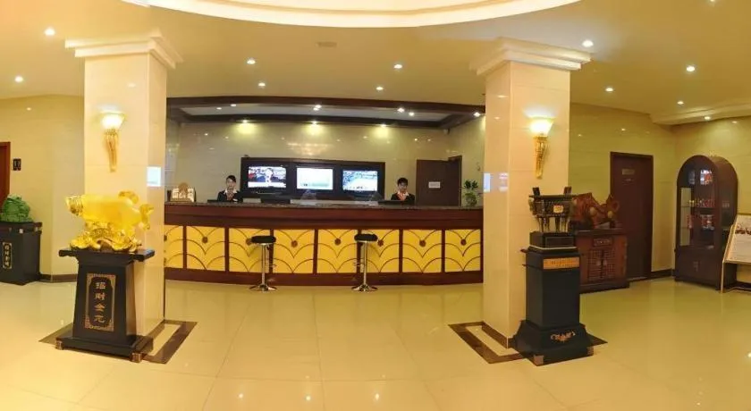 Green Tree Inn Urumqi San'gong Metro Station Exit