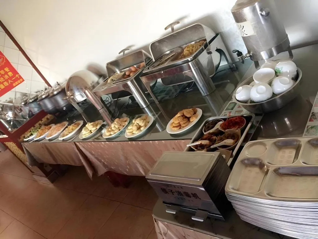 Green Tree Inn Urumqi San'gong Metro Station Exit