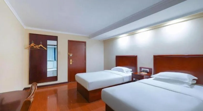 Bed in Green Tree Inn Urumqi San'gong Metro Station Exit