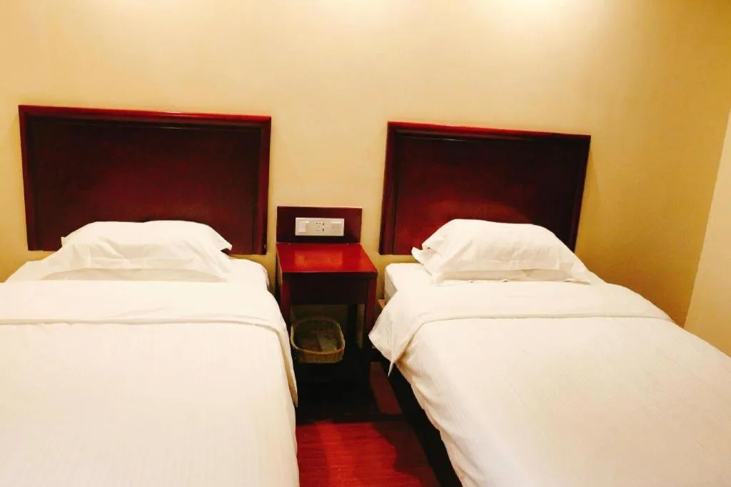 Bed in Green Tree Inn Urumqi San'gong Metro Station Exit