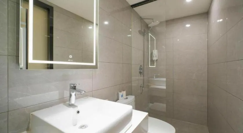 Green Tree Inn Urumqi San'gong Metro Station Exit