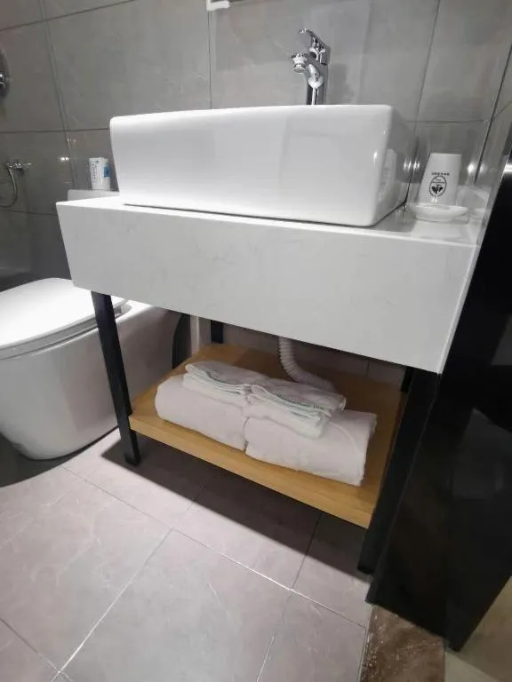 Green Tree Inn Urumqi San'gong Metro Station Exit