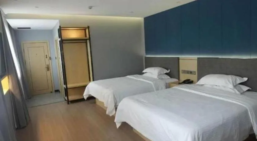 Bed in Green Tree Inn Urumqi San'gong Metro Station Exit