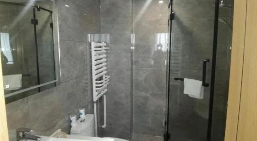 Green Tree Inn Urumqi San'gong Metro Station Exit