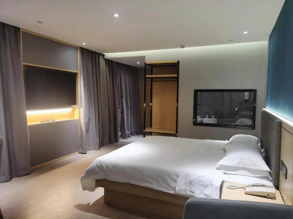 Bed in Green Tree Inn Urumqi San'gong Metro Station Exit