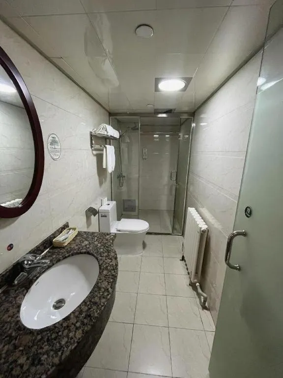 Green Tree Inn Urumqi San'gong Metro Station Exit