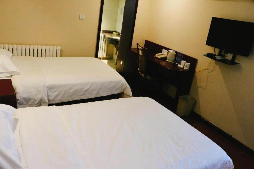Bed in Green Tree Inn Urumqi San'gong Metro Station Exit
