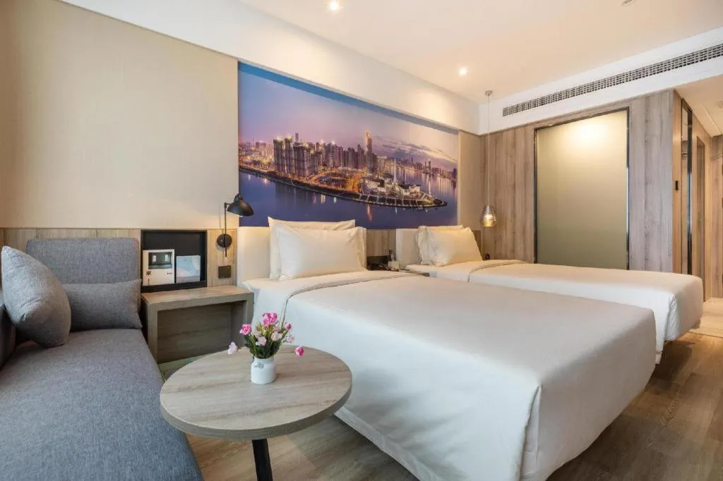 Bed in Atour Hotel Changsha Wuyi Square Wanbao Avenue