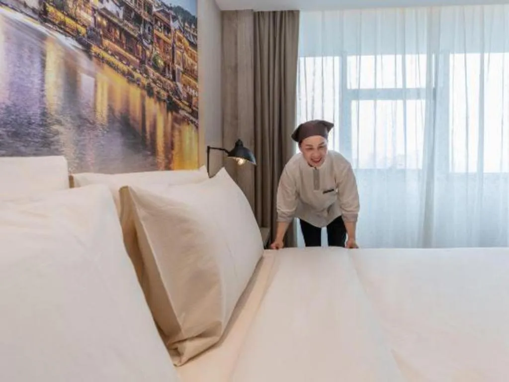 Bed in Atour Hotel Changsha Wuyi Square Wanbao Avenue