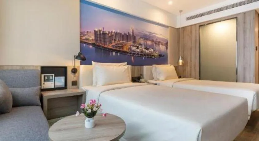 Bed in Atour Hotel Changsha Wuyi Square Wanbao Avenue