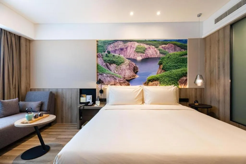 Bed in Atour Hotel Changsha Wuyi Square Wanbao Avenue