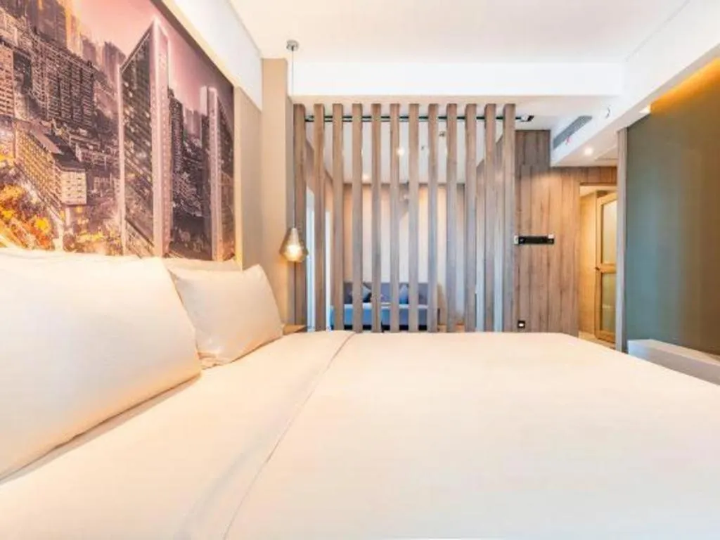 Bed in Atour Hotel Changsha Wuyi Square Wanbao Avenue