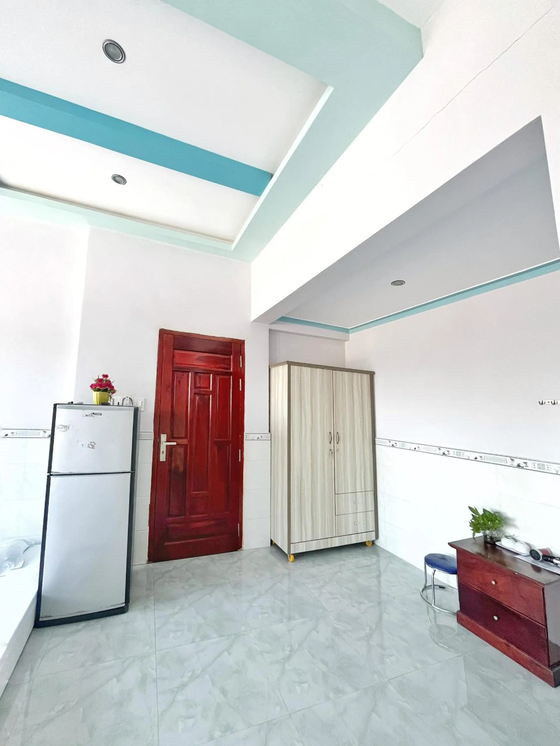 wardrobe in Quoc Dinh Guest House