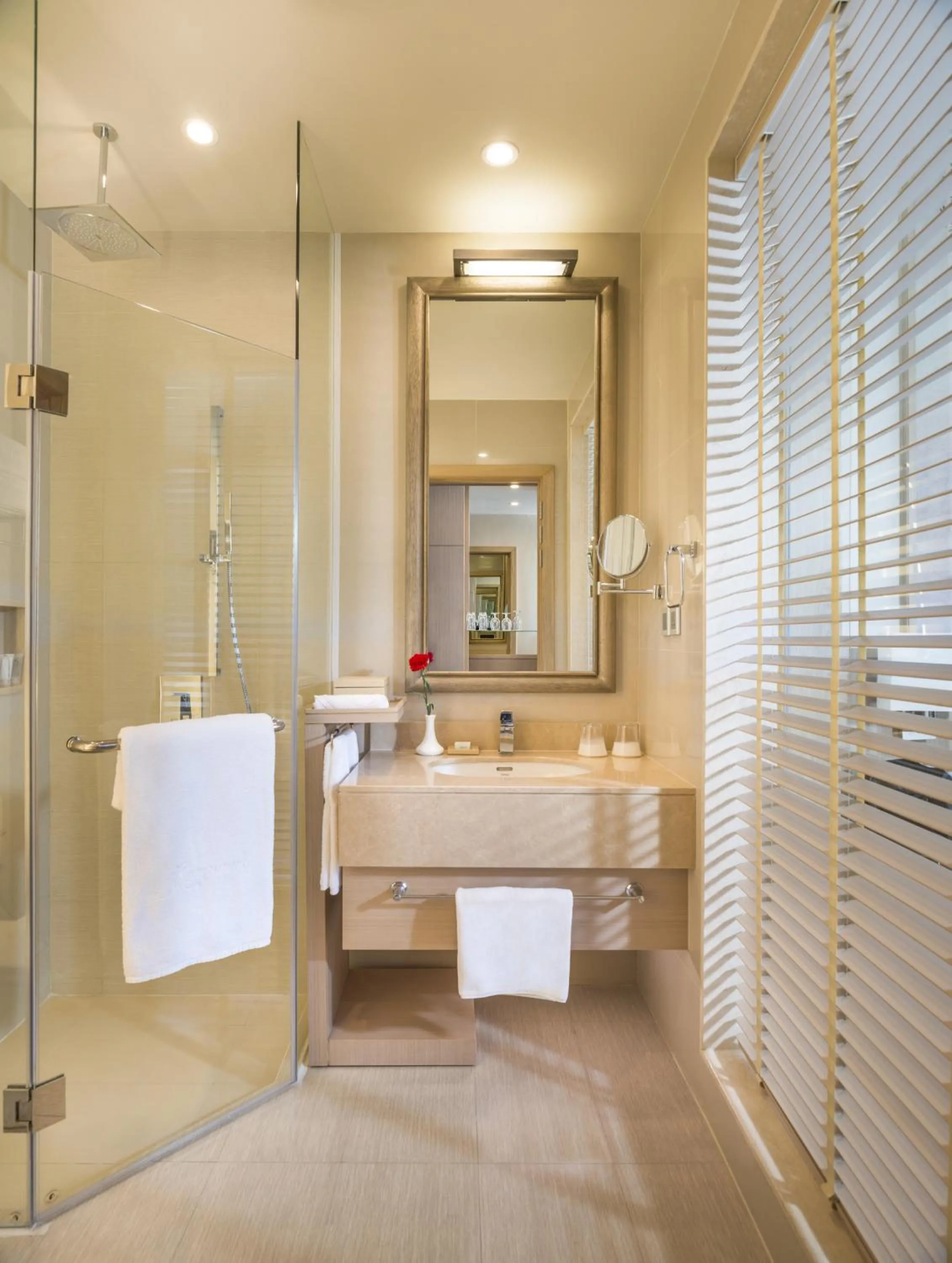 Bathroom in Jasmine Naypyitaw Hotel