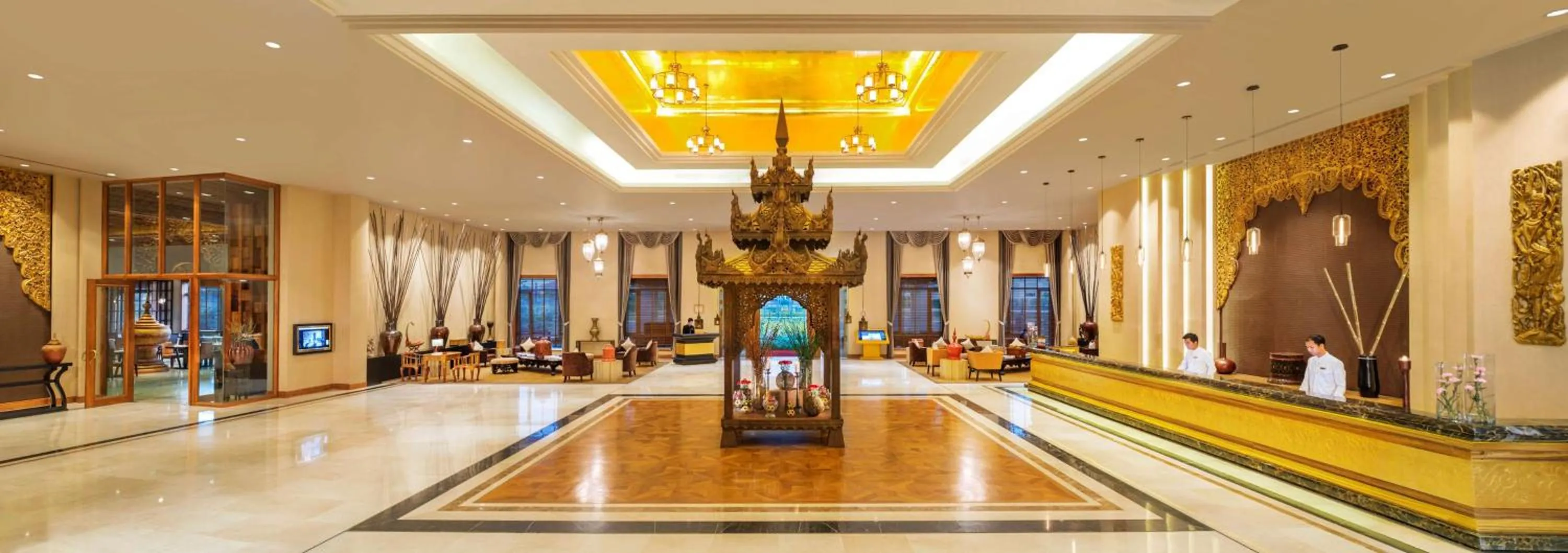 Lobby or reception in Jasmine Naypyitaw Hotel