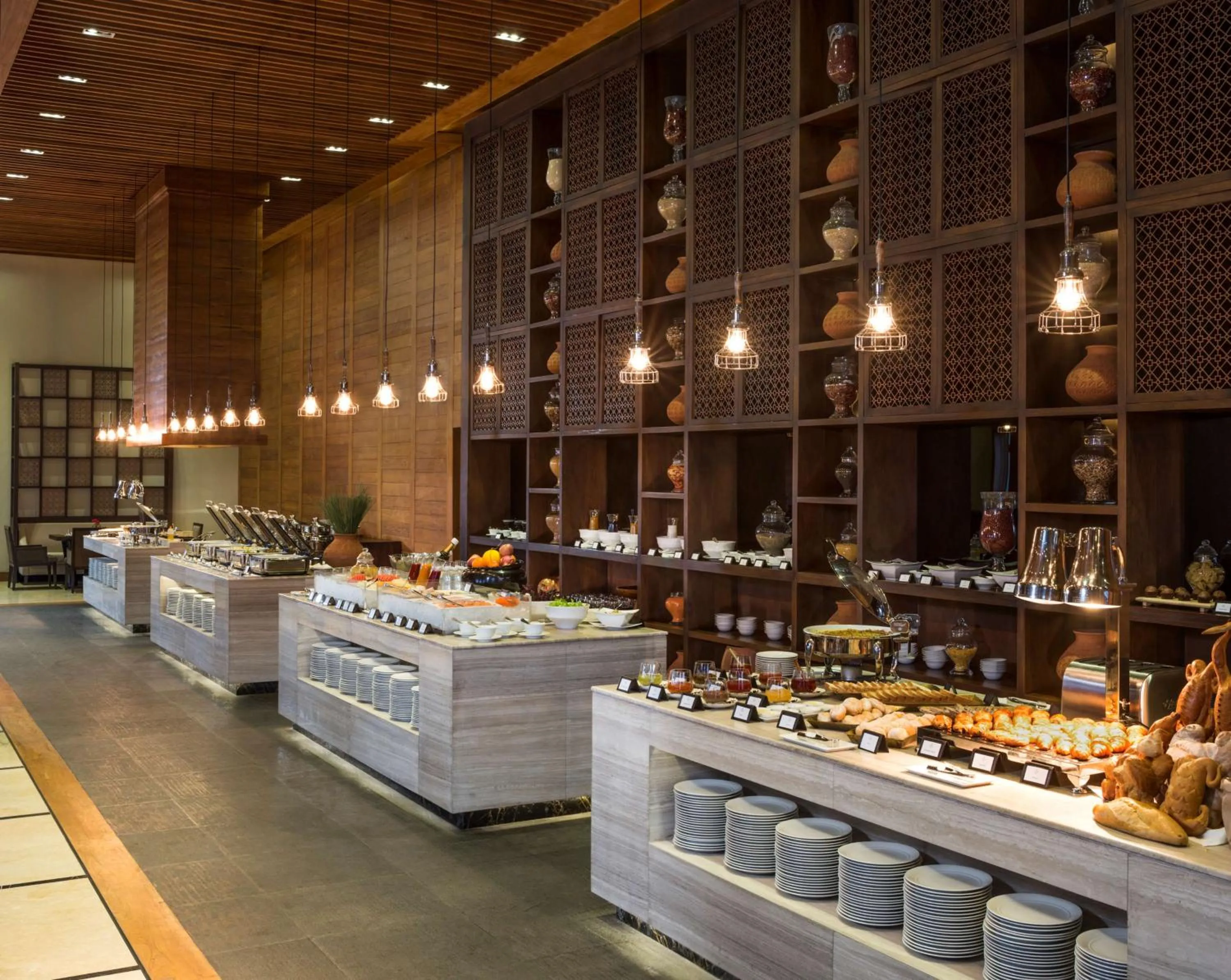 Restaurant/places to eat in Jasmine Naypyitaw Hotel