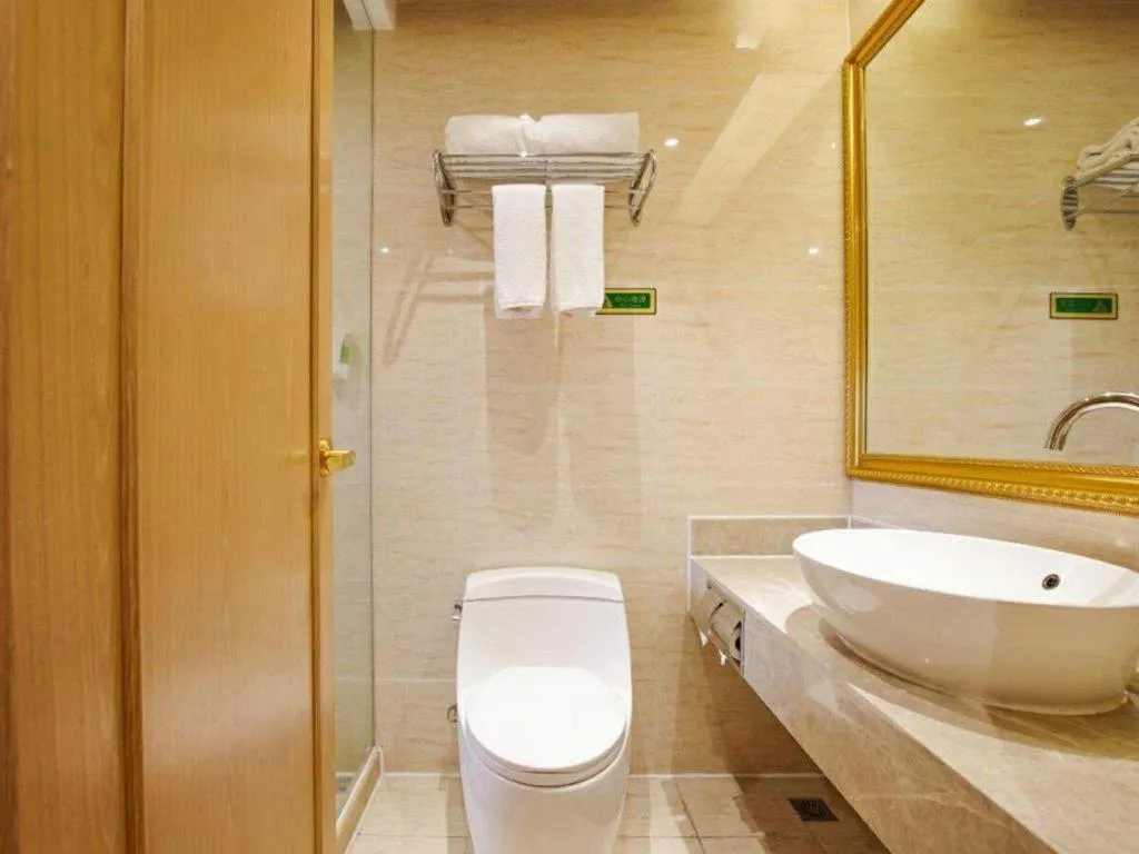 Vienna Hotel Zhengzhou East High-Speed Railway Station