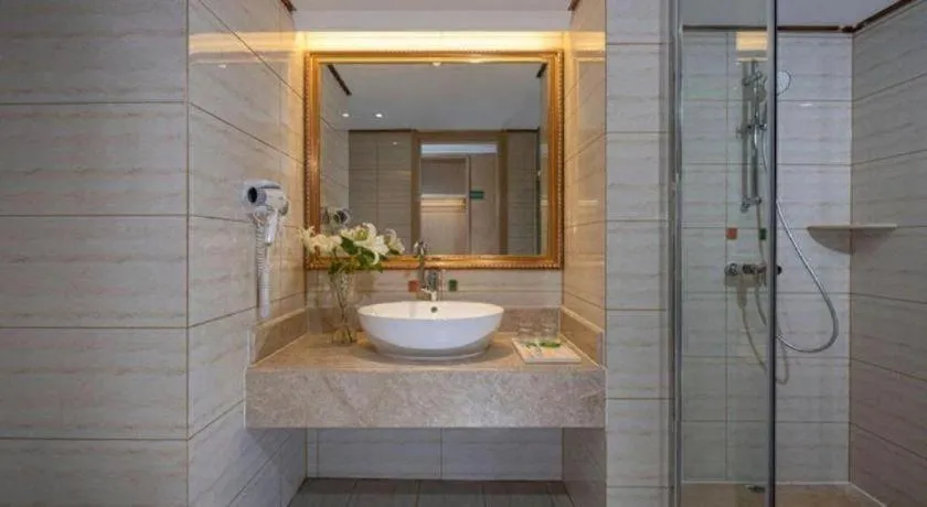 Vienna Hotel Yueyang East Station