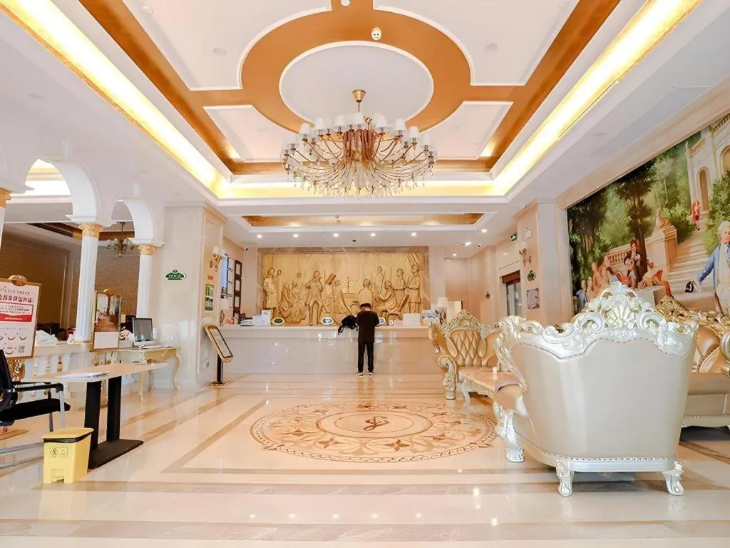 Vienna Hotel Yueyang East Station