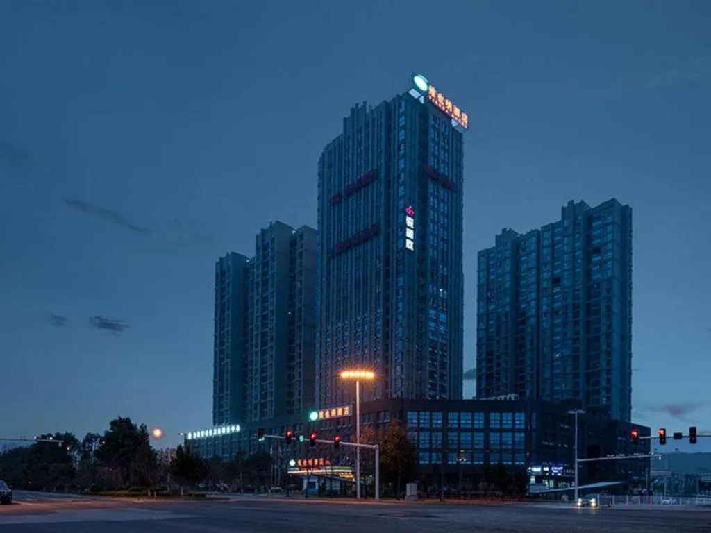 Vienna Hotel Yueyang East Station