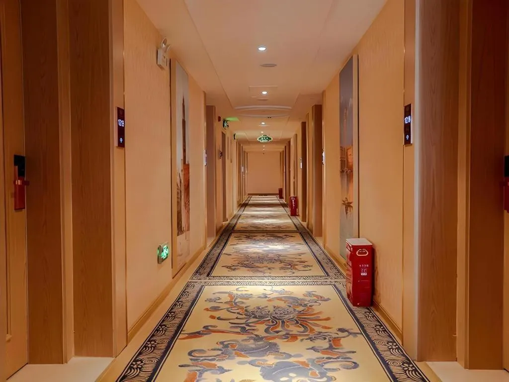 Vienna Hotel Yueyang East Station