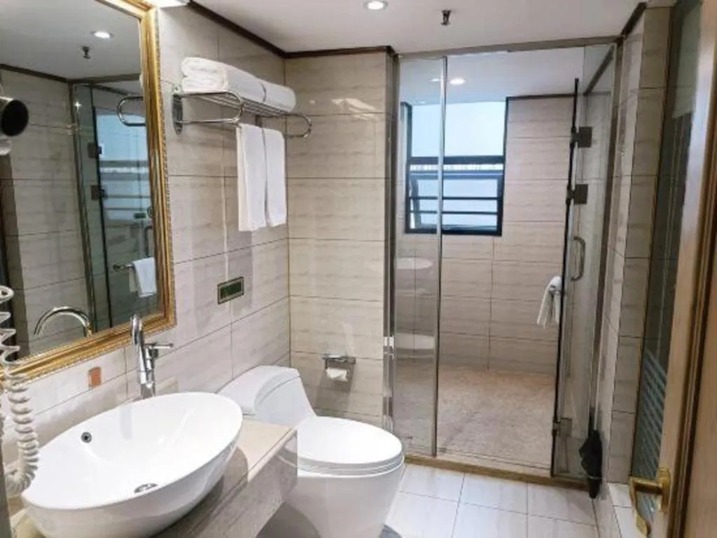 Vienna Hotel Yueyang East Station