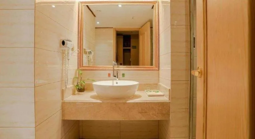 Vienna Hotel Yueyang East Station