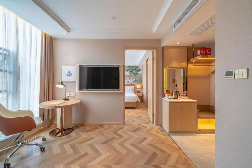 Vienna Hotel Chongqing West Station Square